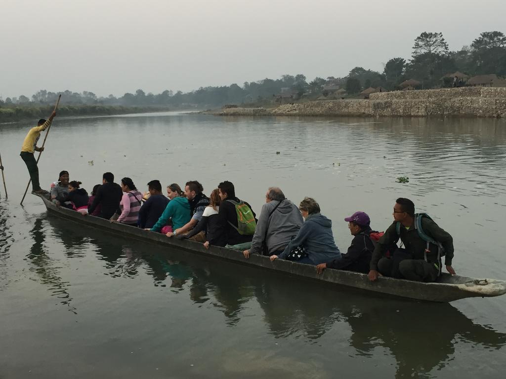 Chitwan Safari Camp & Lodge Sauraha Extérieur photo